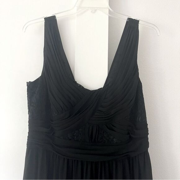 Love by Theia Black Lace Scoop Neck Gown Full Length Dress - Picture 5 of 11